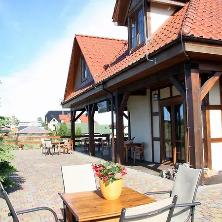 Constans Homestay *
